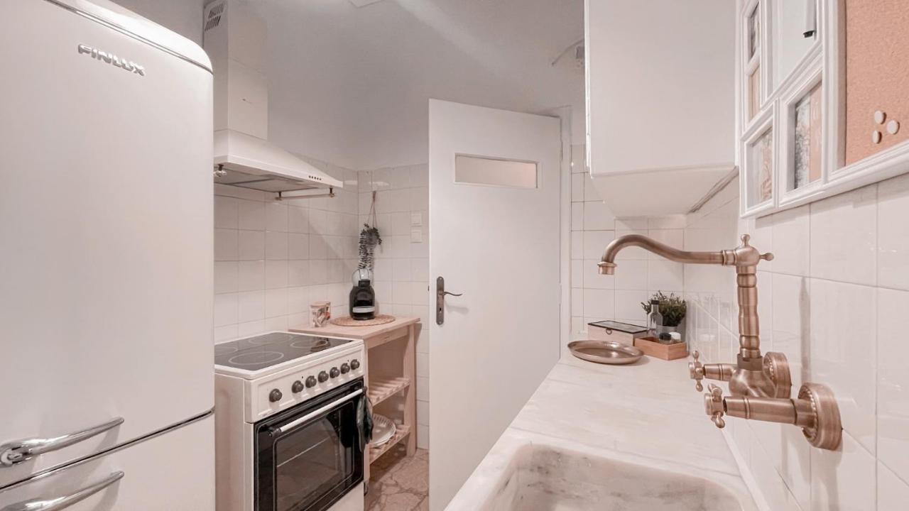Boho Chic 2Br Apartment In The Center Of Athén Kültér fotó
